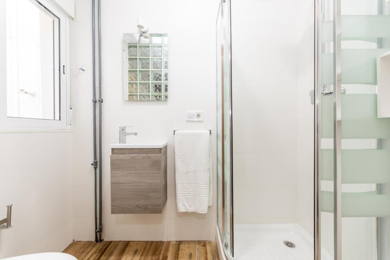 Los Apartamentos Jacinto Benavente Centro Μαδρίτη Εξωτερικό φωτογραφία