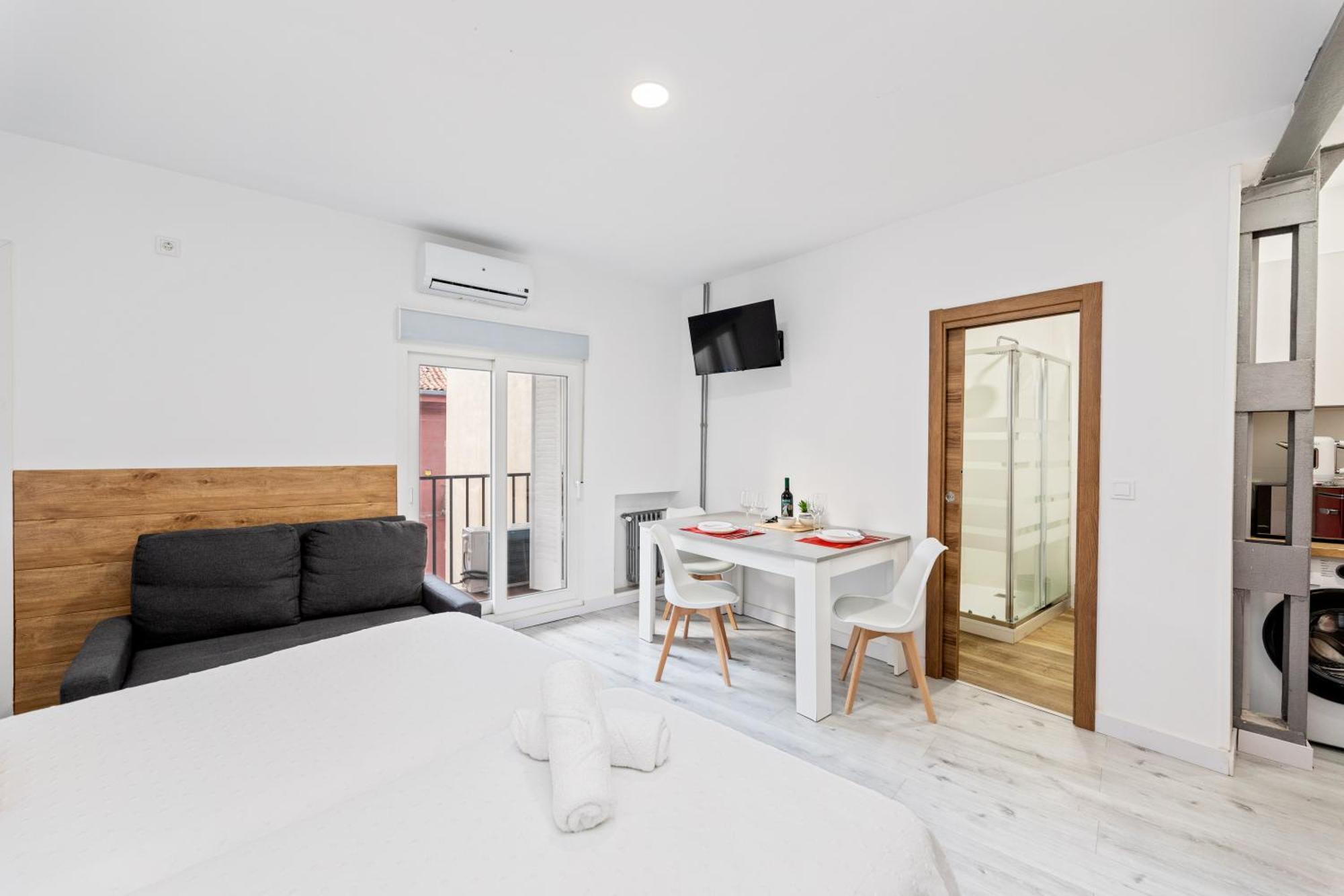 Los Apartamentos Jacinto Benavente Centro Μαδρίτη Εξωτερικό φωτογραφία