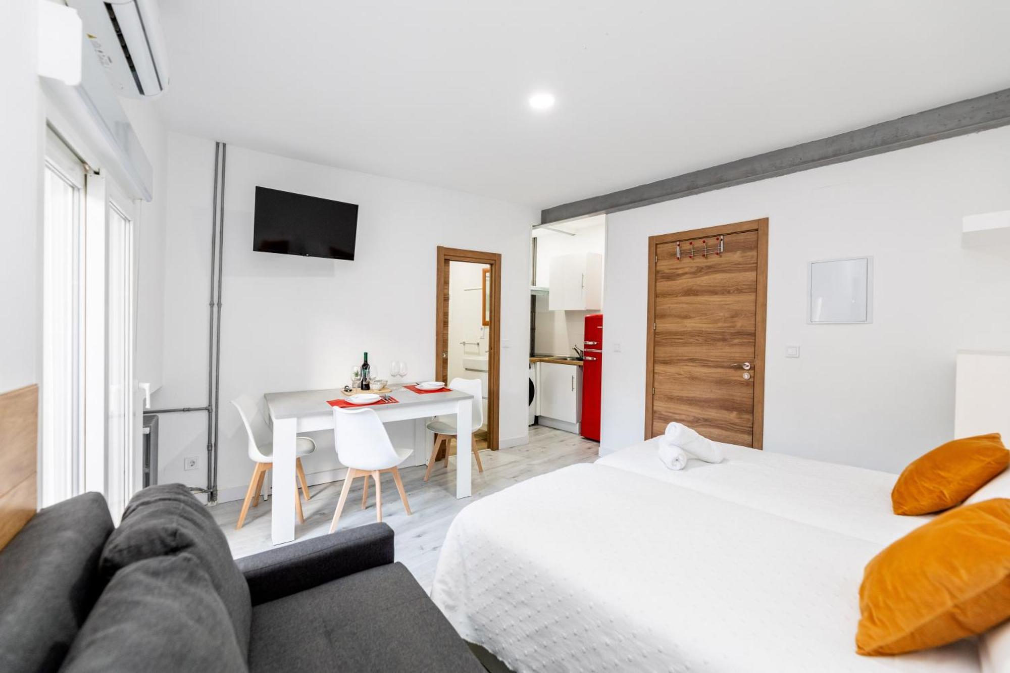 Los Apartamentos Jacinto Benavente Centro Μαδρίτη Εξωτερικό φωτογραφία